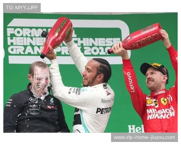 F1冠军争夺战紧张刺激堪比大片 F1冠军争夺战紧张刺激堪比大片